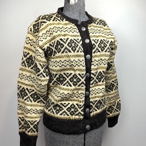Vtg 70s Husfliden Chunky Knit Nordic Fair Isle Norwegian Womens Cardigan Medium