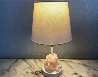 Rosenquarz-Lampe