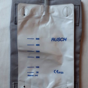 Embroidered catheter leg bag cover pocket . 画像 4