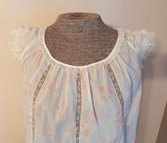 BEAUTIFUL Barbizon Top