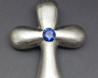 Kreuz Celine mit Blauen Saphir