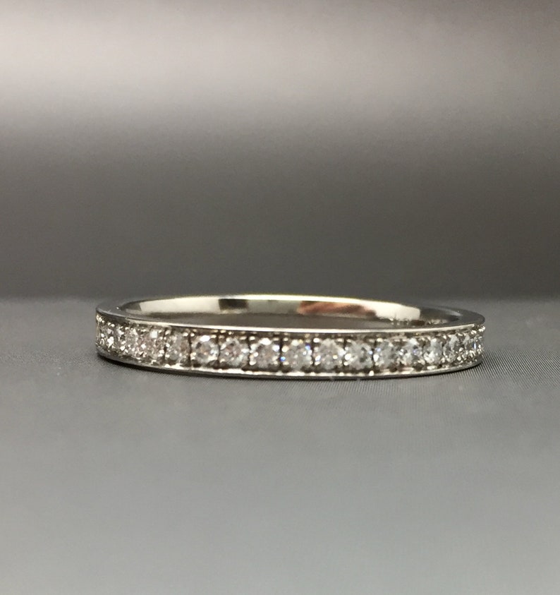 Diamond ring in 14ct white gold image 2