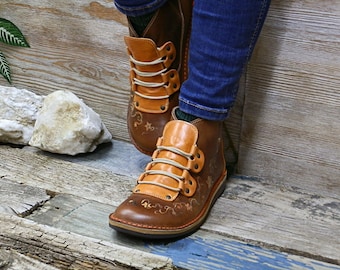 Bujaruelo boot, women's boots, leather shoes, handmade boots.