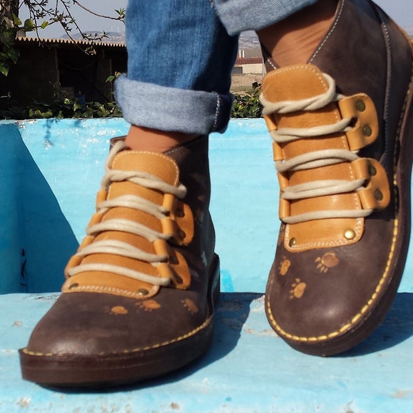 Bujaruelo boot, women's boots, leather shoes, handmade boots.