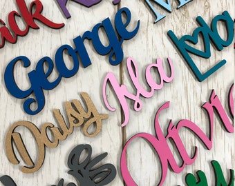 Personalisierte Holzschrift Name Wort Plakette Zeichen - Wörter Buchstaben MDF - Jede Schriftart und Farbe
