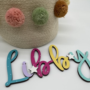 Placa de madera pintada personalizada con nombre y palabra - Letras de escritura en MDF - Cualquier fuente y color