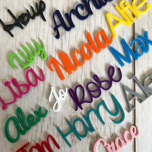 Signo de placa de palabra con nombre de guión acrílico personalizado - Palabras Letras Plástico Perspex - CUALQUIER NOMBRE Y FUENTE