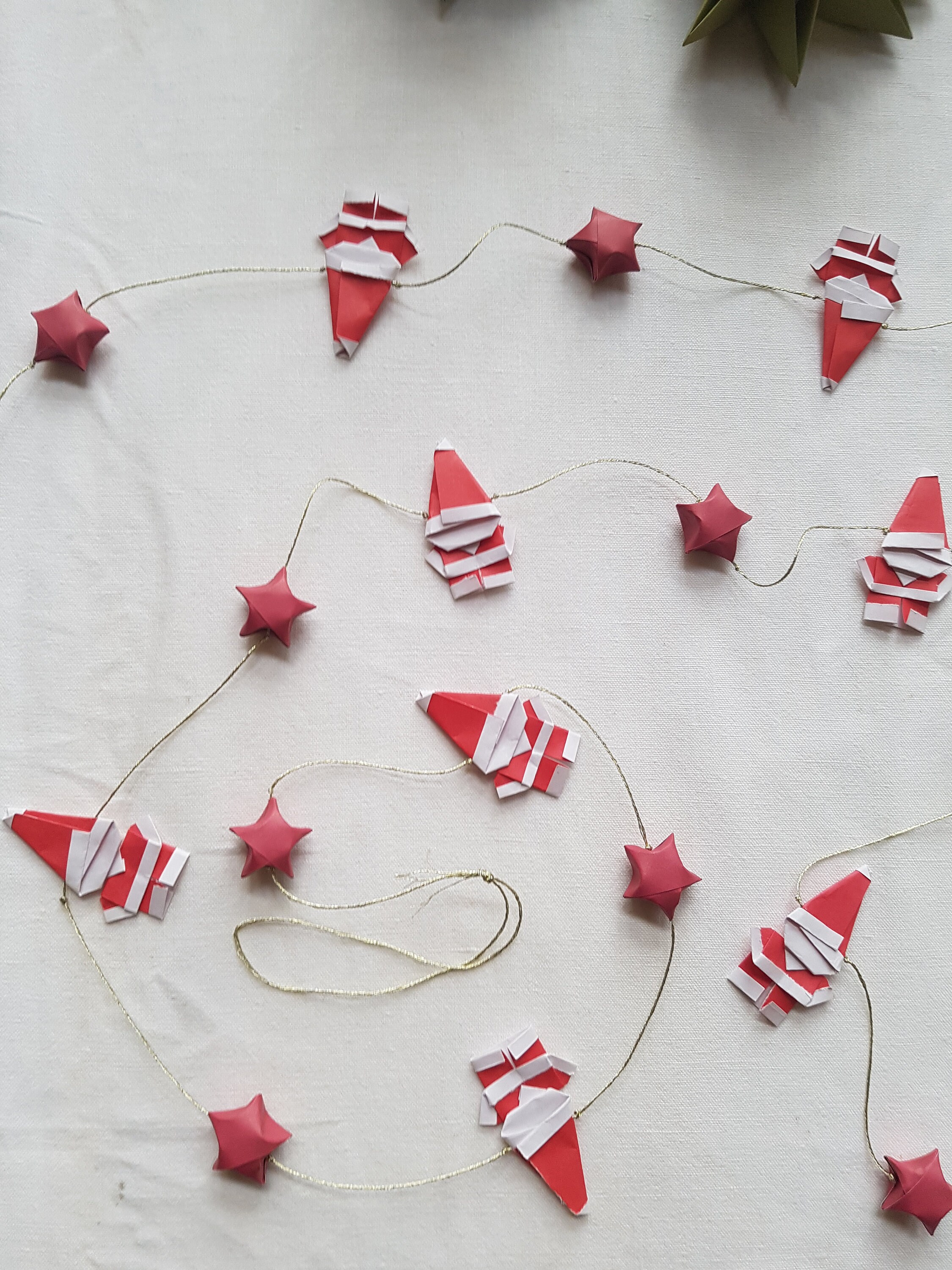 Guirlande Origami Lutins et Étoiles