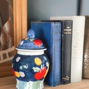 Vintage Hand Painted Ginger Jar with Fruit Motif – Decorative Ceramic Vase for Home & Kitchen Display