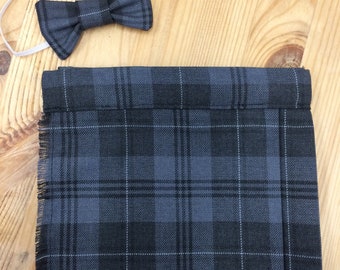 Grauer Granit-Tartan-Kilt und Fliege für Babys und Kinder