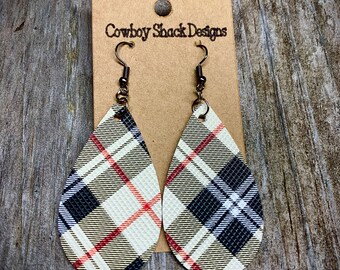 2 Styles Pick Your Style*Plaid Earrings,Plaid faux leather lightweight dangle drop earrings,Elegant Earrings