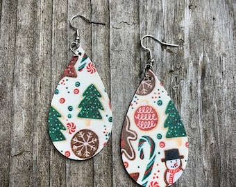 NEW*Double Sided Christmas Faux Leather Earrings*Xmas,Red,Green,Glitter Earrings,Christmas Earrings,Cute Christmas Earrings