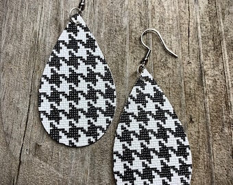 NEW*Double Sided*2 Styles Pick Your Style* houndstooth earrings, faux leather earrings,lightweight dangle and drop earrings,unique earrings