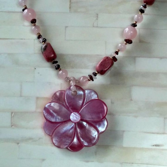 Necklace Stones and Beads and Carved Flower Penda… - image 6