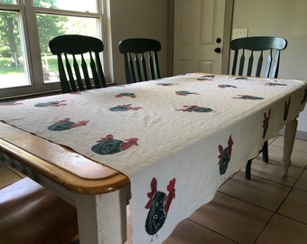 Tablecloth 68 x 50 Inches Chickens Cotton Vintage Linens