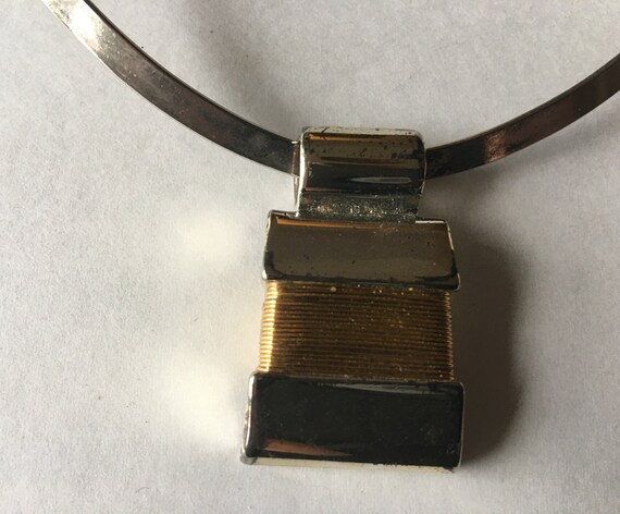 Choker Necklace Metal Medallion Vintage - image 3