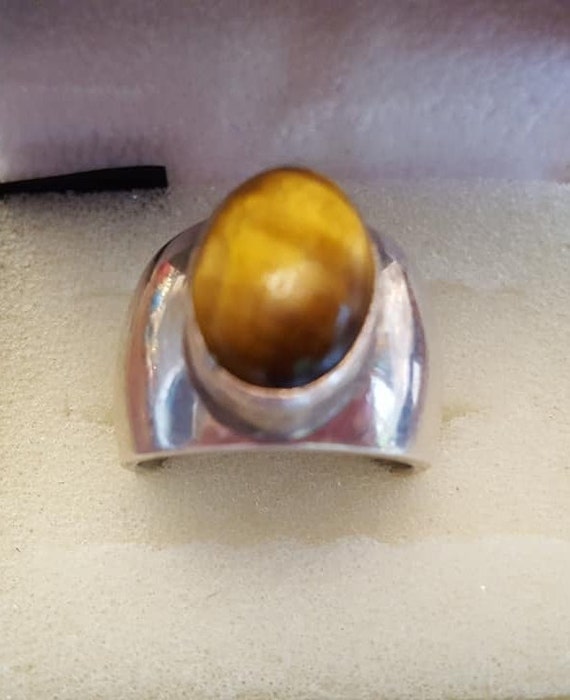 Ring  Tiger's Eye Silver Size 8 Nice Weight Vintag