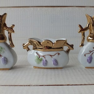 Drei handbemalte Vasen Trauben Gold 283 - 3er Set Porzellan Miniatur Vasen - Viktorianische Vase - Geschenk kleine Vasen - Vintage 1950er Jahre