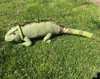 CROCHET LIZARD / IGUANA (pattern)