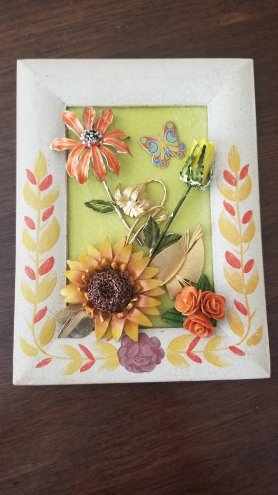 Framed jewelry art Floral