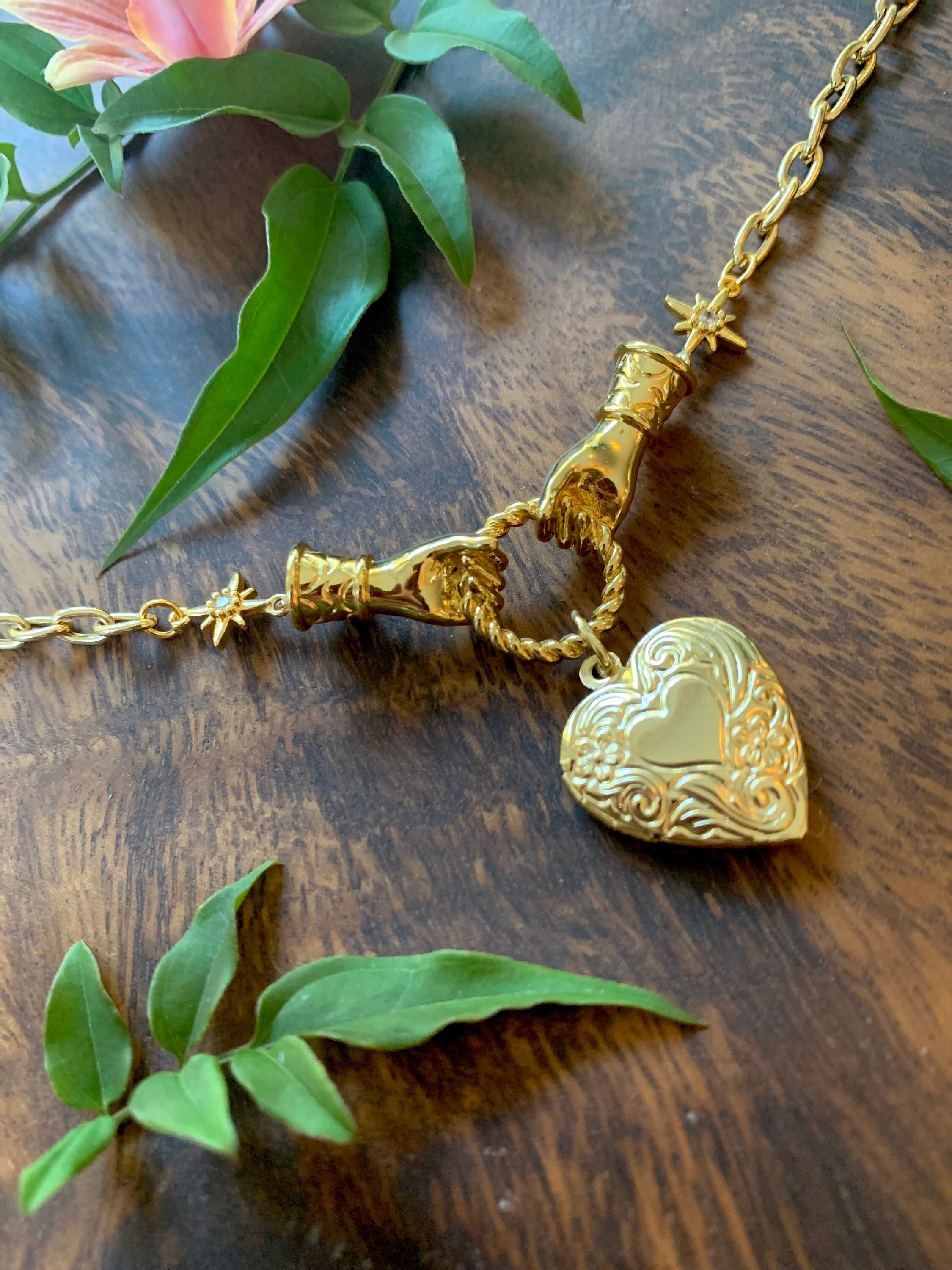 Heart Locket Choker, Hypoallergenic, Wanderlust Jewelry - Etsy