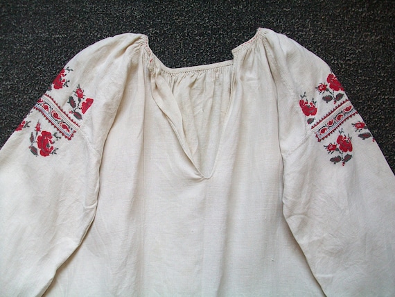 Vintage Ukrainian Vyshyvanka Embroidery Dress