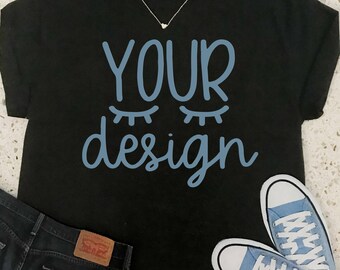 makieta czarnego t-shirtu, czarny T-shirt, twój projekt tutaj, makieta, makieta, kobieta, dziewczyna, pusta koszulka, ekspozycja produktu, plik cyfrowy jpeg, svg