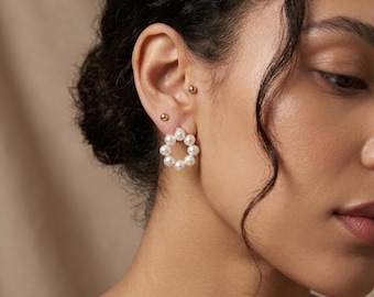 Freshwater Pearl Stud Earrings: 925 Silver, Gold Plated