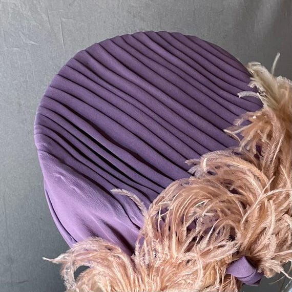 RARE Vintage Milliner display picture 3