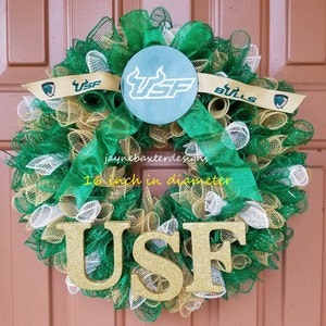 USF, University of South Florida, usf wreath for door, usf wreath,usf bulls wreath, bulls wreath, usf decor, usf graduation gift, USF grad