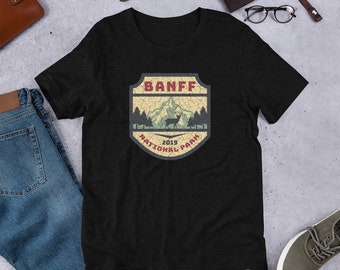 2019 Retro Sticker Badge Style Vintage Souvenir Canadian Banff National Park Unisex Short-Sleeve Unisex T-Shirt