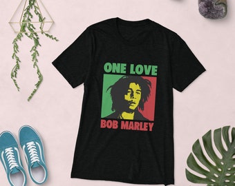 One Love Jamaica Roots Rock Reggae Rasta Music Bar Bob Marley Jah Mon Short Sleeve Unisex T-shirt