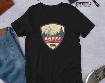 Vintage Sticker Style Canadian Banff National Park Souvenir Shirt Camping, Hiking, Backpacking Short-Sleeve Unisex
