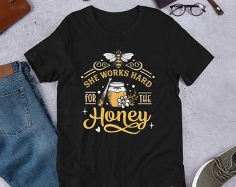 Honey Bee, Bee Keepers, Beekeepers, Bee Lovers, Pollinators Unisex t-shirt