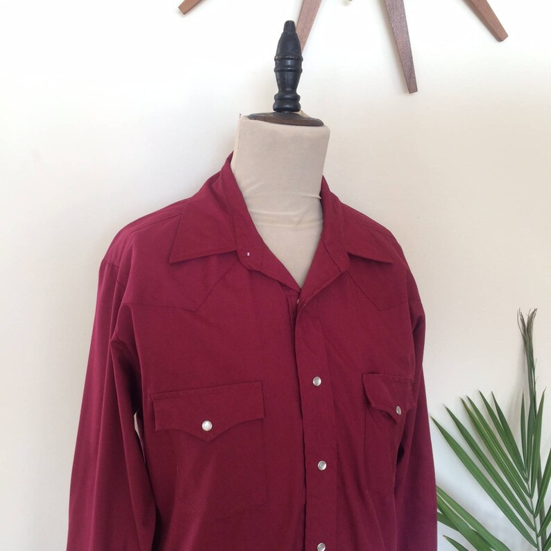 70s Western Shirt Burgundy Red Cotton Pearl Snaps Sheplers 1632