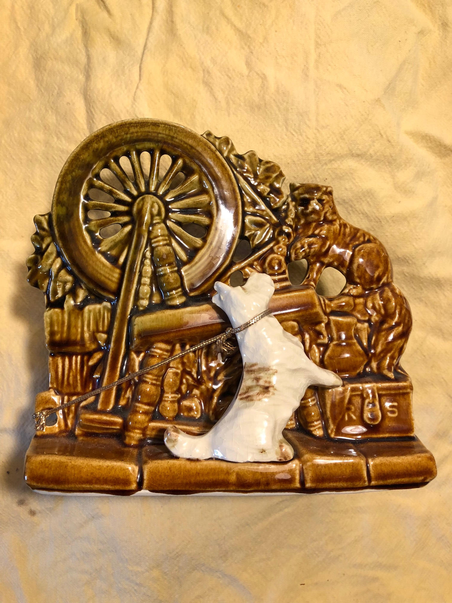 Mccoy Spinning Wheel Dog & Cat Planter Etsy UK