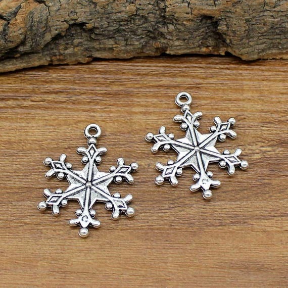 10 Snowflake Charms Antiqued Silver Christmas Pendants Winter 2 Sided