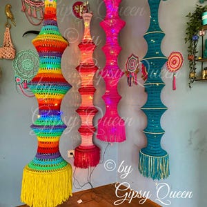 Modèle au crochet pour une lampe éclectique – suspension bohème, abat-jour crocheté, lampe à faire soi-même, décoration bohème, lampe au crochet, décoration intérieure