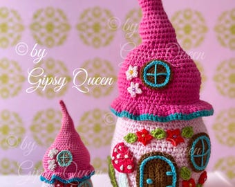 Crochet pattern for a fairy house doorstop – enchanting crocheted house, decorative house, crochet fairy house, crochet doorstop, children's room decor