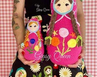 Crochet pattern for a matryoshka doorstop, crochet doorstop, crochet matryoshka doll, crochet doll, crochet babushka doll, crochet matryoshka doll