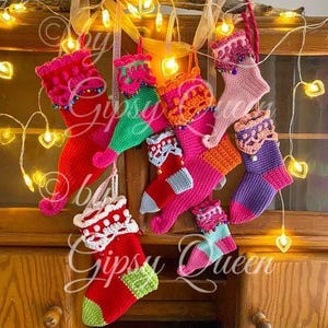 Crochet pattern elf stocking – DIY Christmas stocking in 3 sizes, including classic