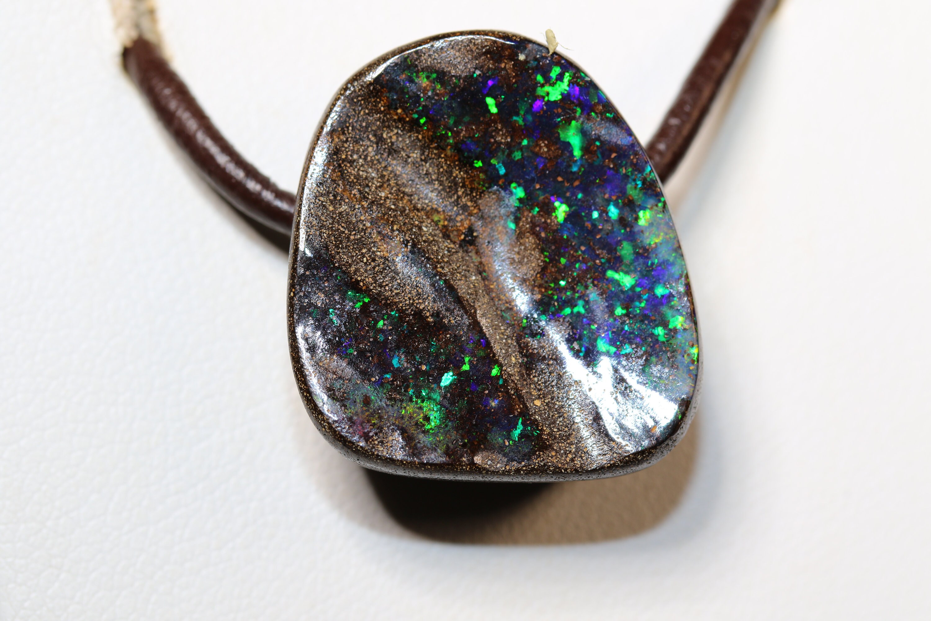 Pendentif En Argent 925 Avec Opale Boulder Naturelle D'Australie (Yowah, Queensland) - Cabochon Vert 26.6 Ct