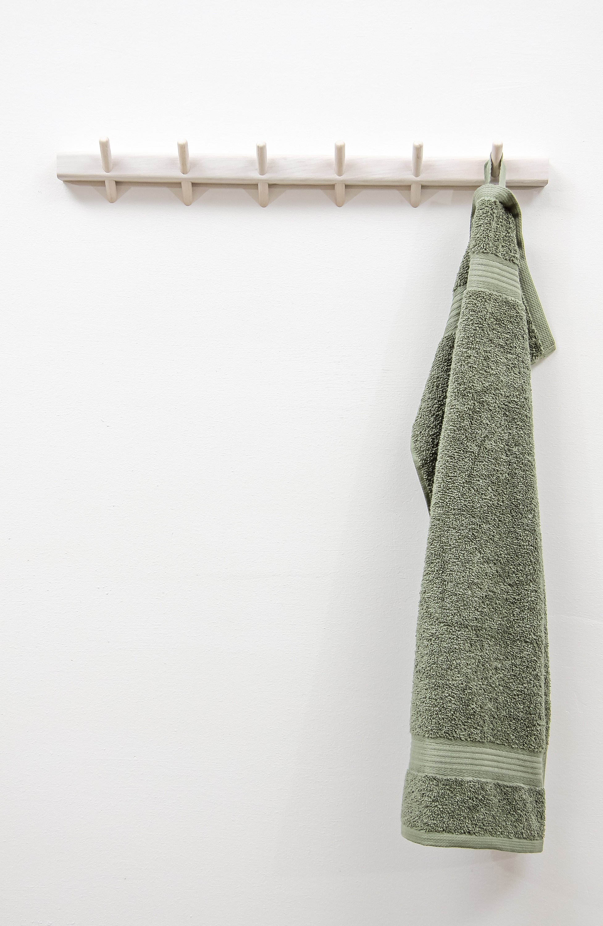 White Bathroom Towel Rack // White Pegs Towel Hanger // Etsy UK