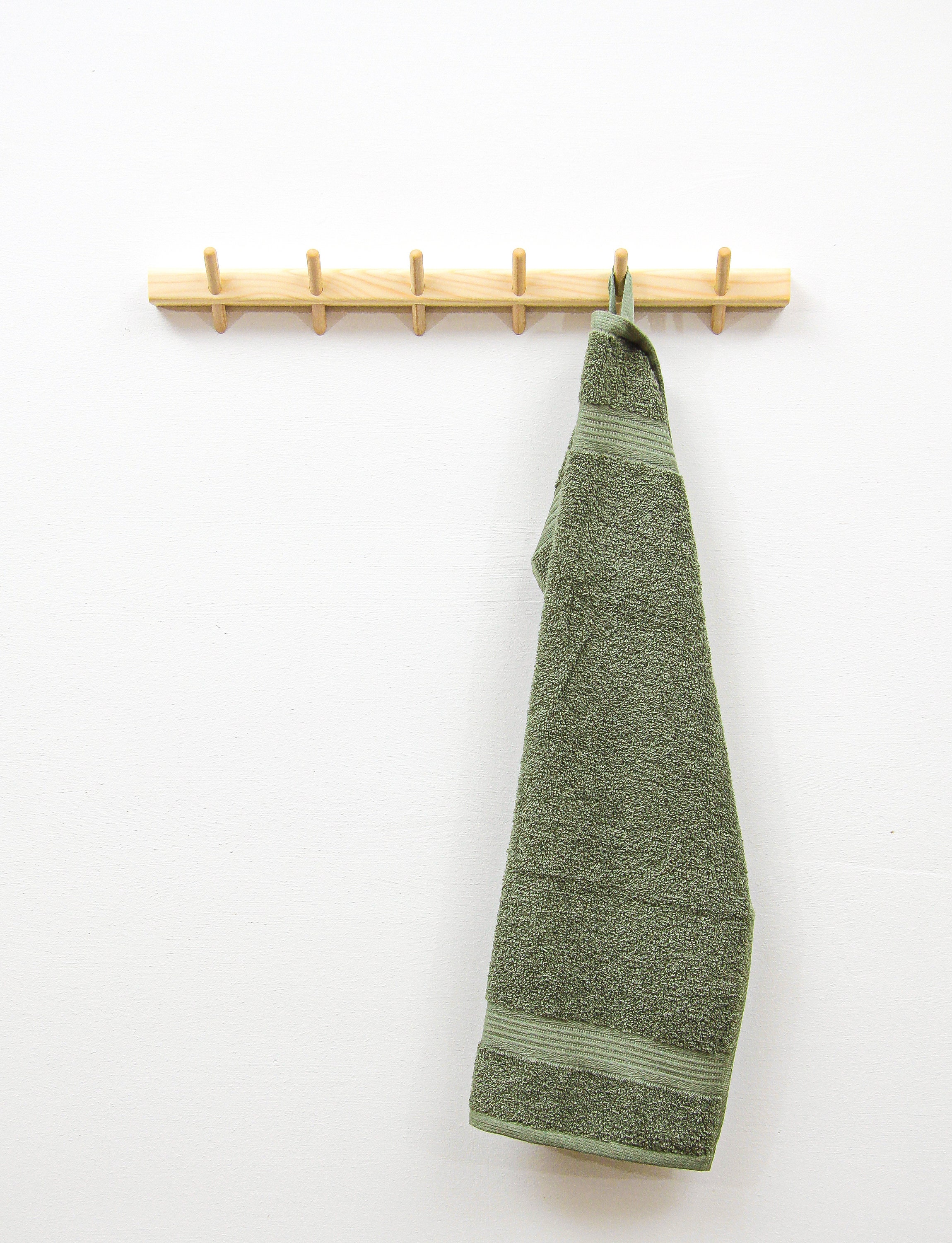Pine Bathroom Towel Rack // Wooden Pegs Towel Hanger // | Etsy