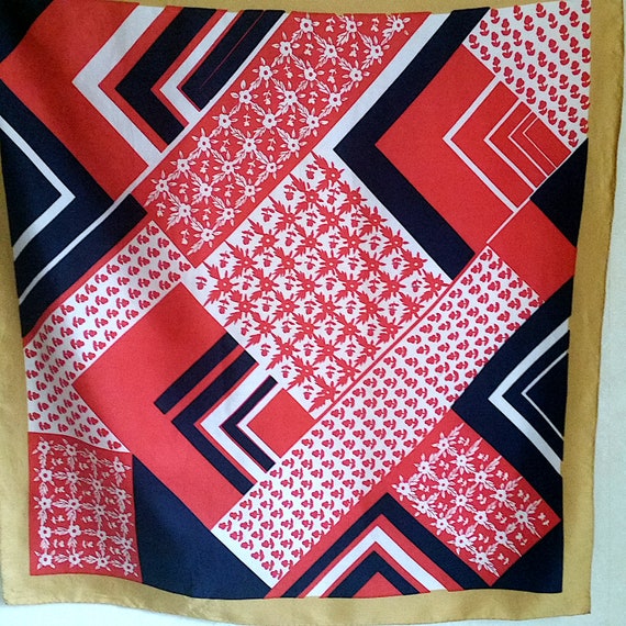 ジオメトリックデザイン ネックレス 赤と青 ジオメトリックデザイン ネックレス 赤と青 廃盤 hono (炎