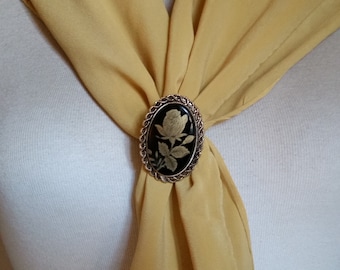 Vintage FRENCH SCARF RING of Golden Rose with folding clip at the back for security. Mid century brooch style shawl accessory from France.