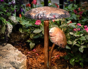 Copper LED Landscape Lights with Two Mushroom Caps