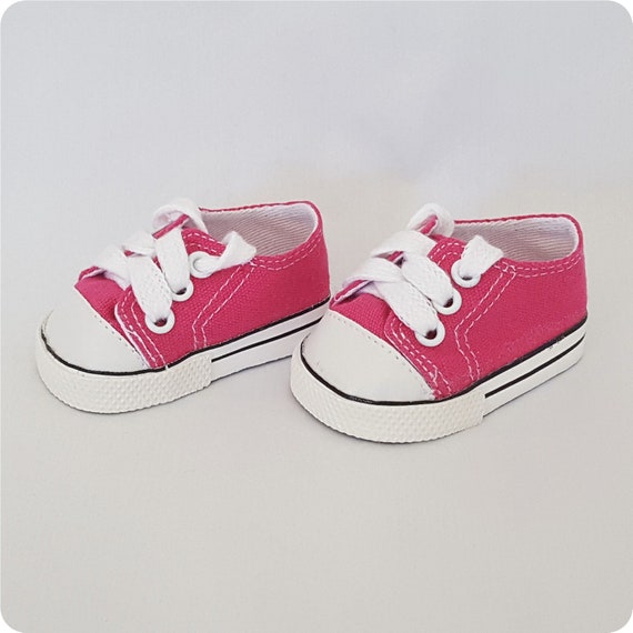 pink tennis shoes