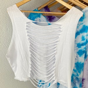 Slashed Back Crop Top, Cotton,  Gym Tops, Yoga Tops, Cut Out Shirt, Dance Top, Festival Clothing, Sexy Crop Top, Fitness Shirt, Slouchy Top