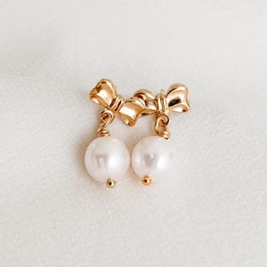 Bow Earrings with Pearl, Gold Bowtie Earrings, Pearl Stud Earrings, Flower Girl Gift, Cute Earrings, Pearl and Bow Earrings, Ribbon Earrings